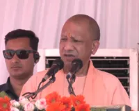 सीएम योगी ने सपा पर साधा निशाना, कहा- पिछली सरकारें गंदगी में डूबी थीं, अब है स्वच्छता और विकास