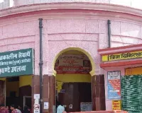 Ayodhya News: जिला अस्पताल के आधे परिसर में दो दिन से पानी नहीं, मरीज-तीमारदारों में मची हाय तौबा