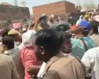 गाजीपुर कांड: UP सरकार ने 15 वर्षीय किशोरी के परिवार को दिया 5 लाख का मुआवजा, भाजपा नेताओं ने की मुलाकात