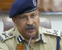 नोएडा हिंसा पर डीजीपी का सख्त ऐलान: उकसाने वाले और बाहरी तत्वों पर होगी कड़ी कार्रवाई