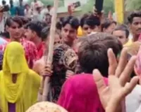 Mathura News: शराब का ठेका खोले जाने पर ग्रामीणों ने किया हंगामा, तोड़फोड़ के आरोप में नौ लोग गिरफ्तार 