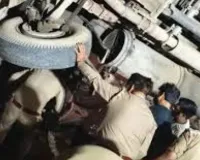 Gujarat Accident: सुरेंद्रनगर में भीषण सड़क हादसा, तेज रफ्तार ट्रक ने सात लोगों को कुचला, राहत-बचाव कार्य जारी