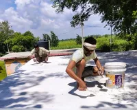 Moradabad: सरकारी भवनों का लू और गर्मी से बचाव करेगा सफेद रूफ टॉप