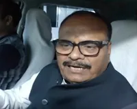 अखिलेश यादव के तीखे तंज पर ब्रजेश पाठक का पलटवार, कहा- 'विदेश में पढ़ने वाले को भारतीय भाषा से क्या मतलब'