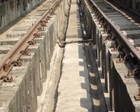 Uttrakhand: पिट लाइन में मरम्मत के दौरान अचानक चल पड़ा डिब्बा, बड़ी दुर्घटना टली