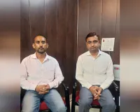 UP:बीएसए दफ्तर  से एमडीएम समन्वयक और कम्प्यूटर ऑपरेटर रिश्वत लेते गिरफ्तार