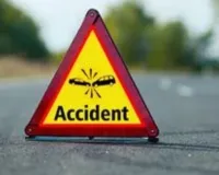  पूर्वांचल एक्सप्रेस-वे पर बड़ा हादसा : 'डबल डेकर' बस पलटने से 38 यात्री घायल, अस्पताल में इलाज जारी 