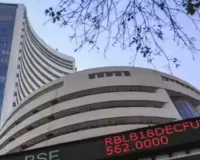 Stock Market Closed : आईटी सेक्टर में भारी बिकवाली, एक हजार अंक लुढ़का सेंसेक्स; निफ्टी को हुआ नुकसान 