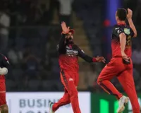 भुवी और हेज़लवुड के आगे ढेर हुई दिल्ली ..... बल्लेबाजों को डेल स्टेन की सलाह, 'हार्ड लेंथ' के लिए करें पर्याप्त तैयारी 