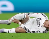  एम्बाप्पे की चोट ने बढ़ाई मैड्रिड की चिंता, ला लीगा की खिताबी जंग से बाहर हुए फ्रांसीसी स्टार