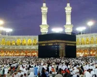 लखनऊ में 427 हज यात्रियों ने भरी उड़ान:  मंत्री दानिश ने दिखाई हरी झंडी, यात्रा में AI और स्मार्ट वॉच का इस्तेमाल