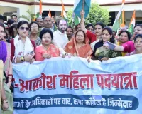 बाराबंकी में जन आक्रोश महिला सम्मेलन आयोजित,  मंत्री सतीश शर्मा ने कहा-33% आरक्षण दिलाकर रहेंगे पीएम मोदी 