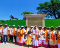  असम से अयोध्या पहुंचा श्रमिकों का पहला दल: चाय बागान के 30 श्रमिकों ने किए रामलला के दर्शन 