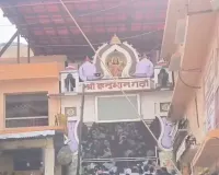 Chaitra Maas 2026 : हनुमानगढ़ी में श्रद्धालुओं की भीड़, आराध्य के दर्शन के लिए कतार में खड़े भक्त