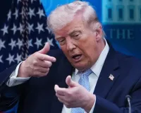 ट्रंप का नया फरमान :  युद्ध समाप्ति तक ईरान के आसपास तैनात रहेगें अमेरिकी जहाज 