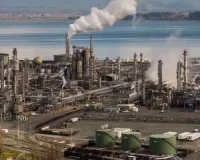 Health Impacts : रिफाइनरी के धुएं का शरीर पर असर और लंबे समय तक रहने वाले जोखिम, विशेषज्ञों ने दी मास्क और सुरक्षा की सलाह