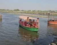 मथुरा नौका दुर्घटना :  लापता यात्रियों की तलाश में जुटी NDRF-SDRF, DIG बोले-सभी के मिलने तक जारी रहेगा अभियान 