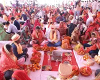 लखनऊ में 187 जोड़ों का सामूहिक विवाह:  श्रमिक परिवारों को मिला सहारा, 85 हजार की आर्थिक मदद वितरित