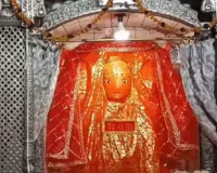 हनुमान जयंती पर यूपी में श्रद्धालुओं की भीड़:  लखनऊ हनुमान सेतु में लंबी कतारें, वाराणसी में 10 दिवसीय उत्सव शुरू 