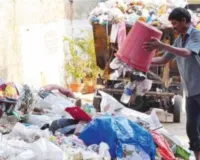 वाराणसी नगर आयुक्त का ऐलान,  गंदगी फैलाने वालों की फोटो भेजने पर 500 नकद का इनाम 