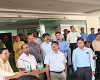  लखनऊ में आयकर अधिकारियों,कर्मचारियों का प्रदर्शन, लंबित मांगों को लेकर जताया विरोध