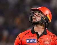 IPL Code of Conduct Violation :  अभिषेक शर्मा पर लगा BCCI का जुर्माना, बीच मैदान में अपशब्द बोलने पर कटी मैच फीस 