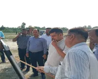 बाराबंकी : अन्नपूर्णा भवन निर्माण में कमी पर ठेकेदार को नोटिस, डीएम ने किया निरीक्षण