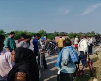 सुलतानपुर सड़क हादसा : बस की चपेट में आने से एक महिला की मौत, दूसरी घायल 