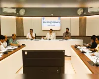 Moradabaad : अनधिकृत होर्डिंग को हटवाने के लिए करें सख्ती