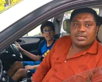 Moradabad News: नाबालिग ने दौड़ाई लग्जरी कार, पिता भी थे साथ में सवार, वायरल हुआ वीडियो 