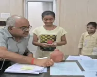 कानपुर जनता दर्शन : जब जिलाधिकारी के सामने 'गुल्लक लूट' की कहानी ने सबका ध्यान खींचा 