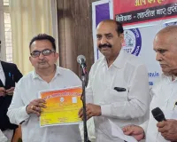 बाराबंकी : तहसील बार एसोसिएशन के नवनिर्वाचित पदाधिकारियों ने ली शपथ,  न्यायाधिकारी बोले- पीड़ितों को त्वरित न्याय दिलाएं अधिवक्ता