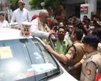 कानपुर : विद्यालय के जीर्णोद्धार को लेकर भिड़े भाजपा और सपा के विधायक, अमिताभ वाजपेयी बोले- स्कूल बनने तक कुर्ता पहनेंगे न चप्पल जूता