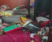 बाराबंकी में डकैतों ने मचाया तांडव : पुलिस गश्त के 10 मिनट बाद ही टूट पड़े डकैत, मायके आई बहनों और मासूमों को भी नहीं बख्शा