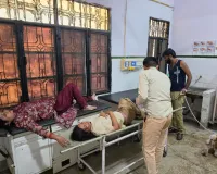UP News: गंगा एक्सप्रेसवे पर टायर फटने से कार पलटी, एक ही परिवार के चार लोग घायल