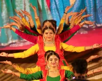 UP Mahotsav : बेंगलुरु में गूंजा यूपी का गौरव, आर्ट ऑफ लिविंग केंद्र में UP महोत्सव का भव्य समापन