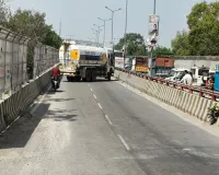 Bareilly News: लाल फाटक पर मची भगदड़, गैस टैंकर लीक होने के बाद वाहन छोड़कर भागे लोग 