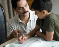 Bareilly: बच्चों की मानसिक सेहत पर भारी पड़ रही पैरेंट्स की महत्वाकाक्षाएं
