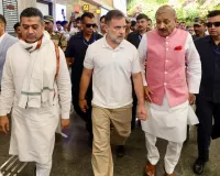 लखनऊ : राहुल गांधी बोले-आर्थिक तूफान आ रहा है-बड़े झटके के लिए तैयार रहे जनता