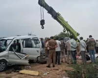 Jalaun News: अयोध्या से दर्शन कर लौट रहा परिवार भीषण सड़क हादसे का शिकार, 6 की मौत, 4 गंभीर रूप से घायल