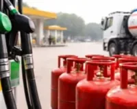 पेट्रोलियम मंत्री का भरोसा: देश में ईंधन की कोई कमी नहीं, LPG उत्पादन बढ़कर पहुंचा 54,000 टन प्रतिदिन