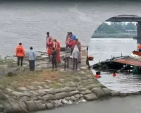 हमीरपुर हादसा: यमुना नदी में पलटी नाव, छह लोग लापता, बोले सीएम योगी- जल्द करें तलाश, लापरवाही बर्दाश्त नहीं...