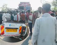 UP: लखीमपुर खीरी में भीषण हादसा, ट्रक और मैजिक की भिड़ंत में दो महिलाओं समेत नौ की मौत