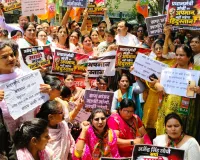 Moradabad: सपा माफी मांगे, सांसद माफी मांगें से गूंजा कलेक्ट्रेट, प्रधानमंत्री पर अशोभनीय टिप्पणी से उबाल