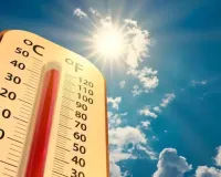 Moradabad: धूप की तपिश से बेहाल हुए लोग, उमस से बढ़ी परेशानी