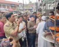 मेरठ प्रशासन का बड़ा एक्शन : अवैध मांस दुकानों के खिलाफ अभियान, दो दर्जन से अधिक पर कार्रवाई