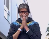   जलसा के बाहर अमिताभ बच्चन ने किया अभिवादन, अस्पताल में भर्ती होने की खबरों पर लगा विराम