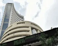 Stock Market Today: शुरुआती बढ़त के बाद शेयर बाजार गिरा, सेंसेक्स-निफ्टी में लौटी तेजी