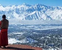 पर्यटकों की बढ़ती संख्या से नाखुश हैं लद्दाख के नागरिक?  जानें स्थानीय लोगों की बड़ी चिंताएं