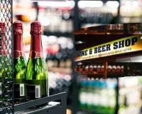  UP Liquor Shops: यूपी में खुलेंगी करीब 600 नई शराब दुकानें, आबादी सर्वे के बाद तय होगी संख्या 